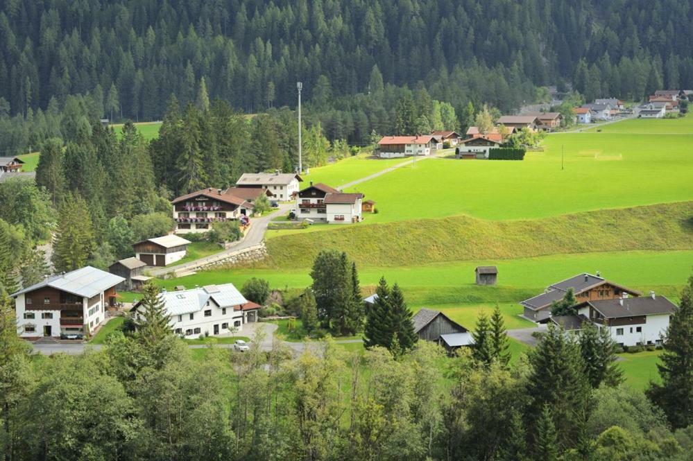 Haus Alpina Leilighet Häselgehr Eksteriør bilde